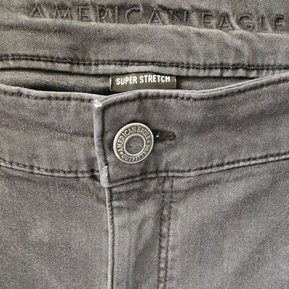 AMERICAN EAGLE Plus Size Black High Rise Stretchy Short Length Jeans - Picture 10 of 12
